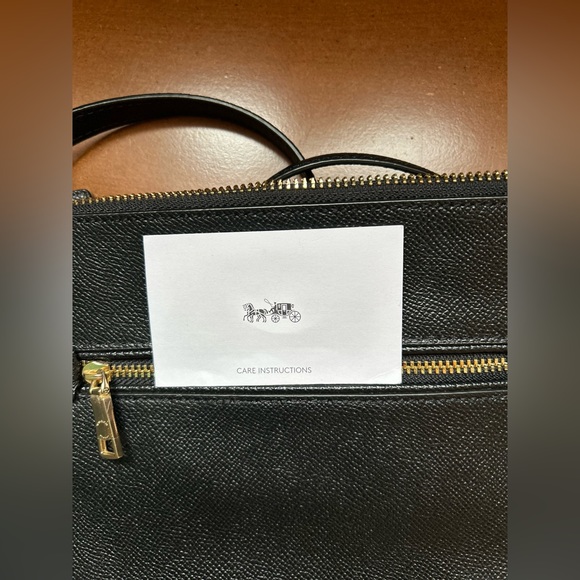 Coach Gallery Pouch - Picture 8 of 10